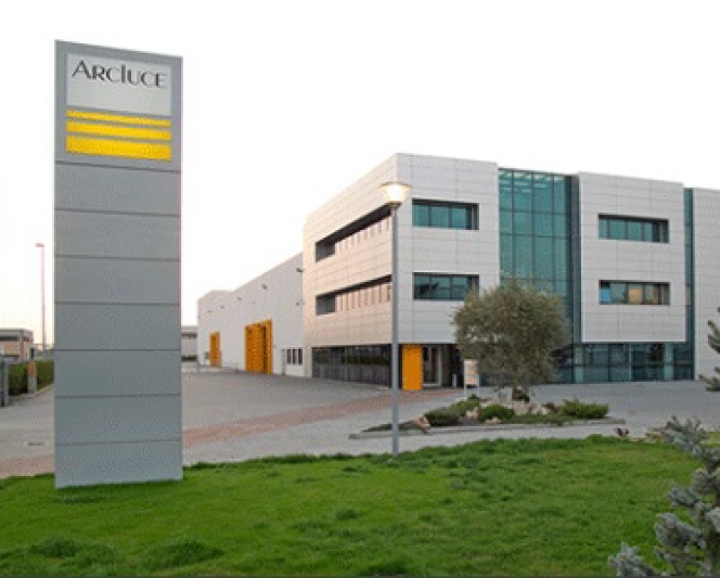 ARCLUCE HQ - Kingfisher Lighting